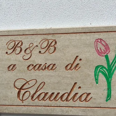 Casa Di Claudia Bed & Breakfast *